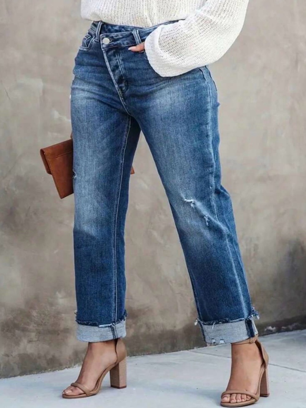 High-Rise Straight Leg Womens Jeans in Washed Blue - Picture 4 of 4